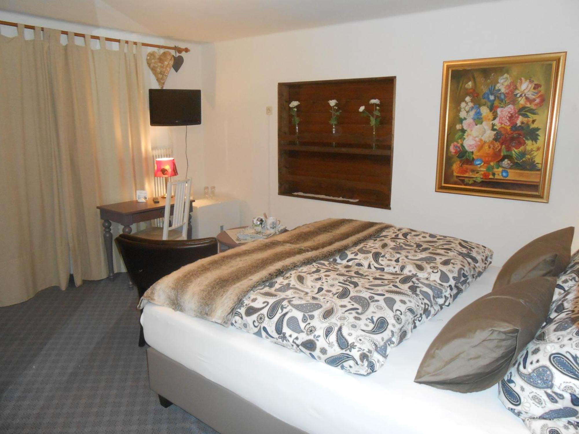 Gaestehaus Edelweiss Telfs Room photo